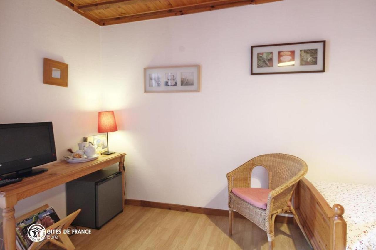 Les Chambres Du Chataignier Lery  外观 照片