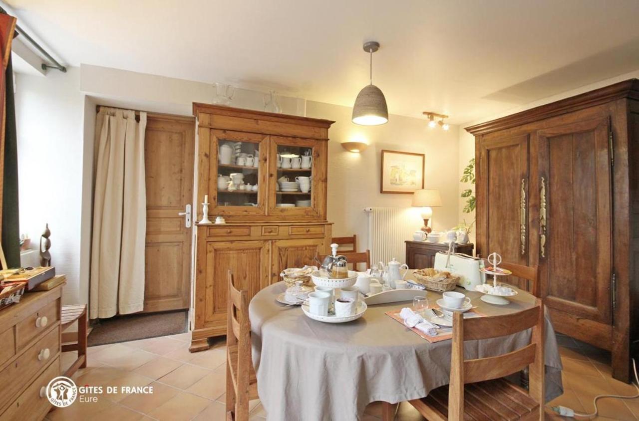 Les Chambres Du Chataignier Lery  外观 照片